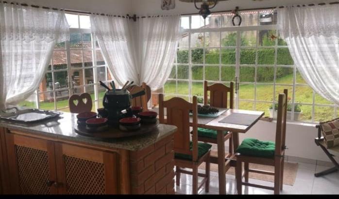 فيلا مونتي فيرديفي Casa Das Glicinias Perto Do Centro المظهر الخارجي الصورة